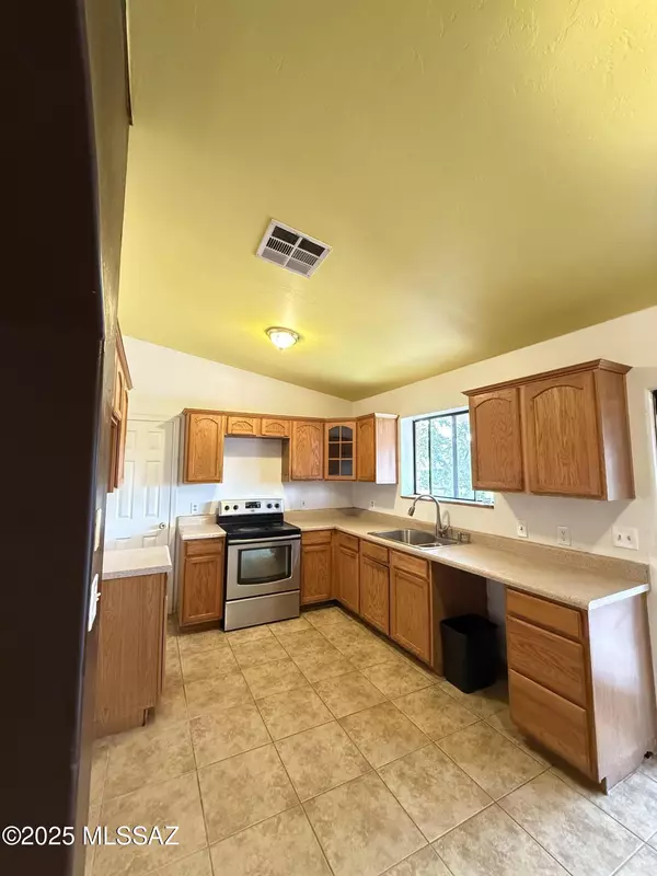 Rio Rico, AZ 85648,169 Calle Palenque