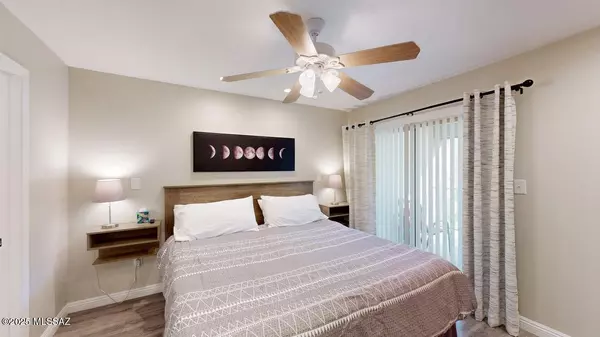 Tucson, AZ 85712,1620 N Wilmot Road #E254