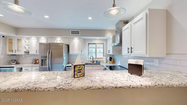 Tucson, AZ 85712,1620 N Wilmot Road #E254