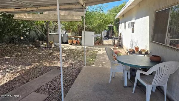 Tucson, AZ 85705,5451 N Royal Palm Drive