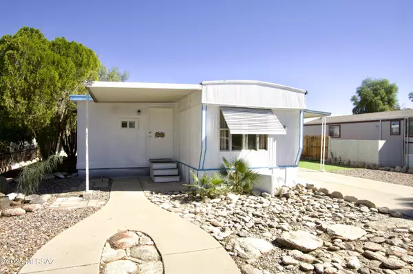 6330 N Orange Blossom Lane, Tucson, AZ 85741