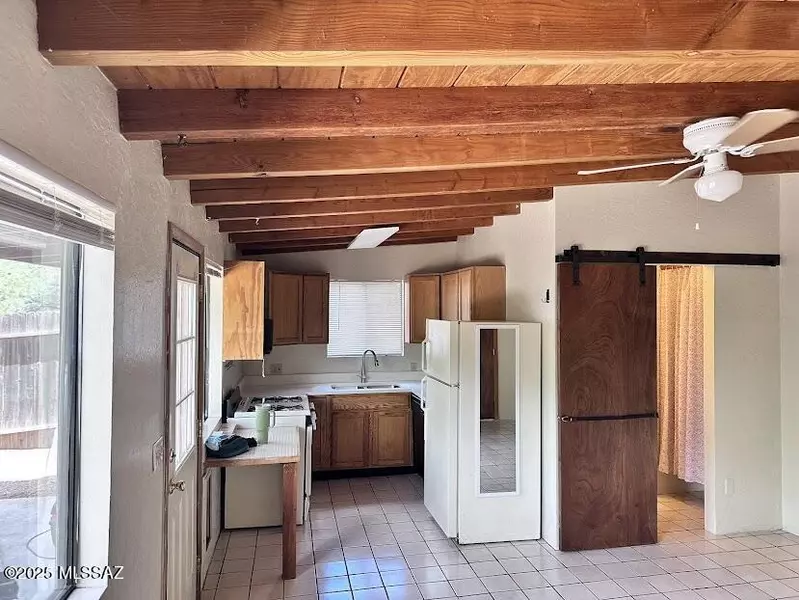 11555 E Speedway Boulevard #17, Tucson, AZ 85748