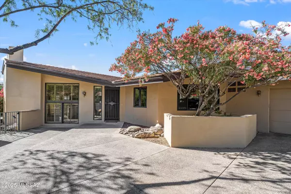 5640 E Circulo Terra, Tucson, AZ 85750