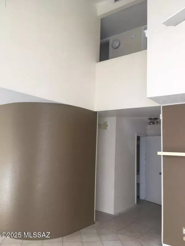 Tucson, AZ 85705,218 E Pastime Road