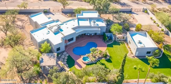 645 S Via Golondrina, Tucson, AZ 85716