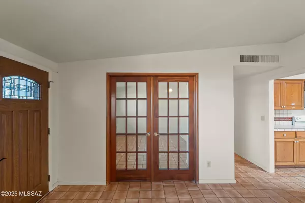 Tucson, AZ 85711,5222 E Rosewood Street