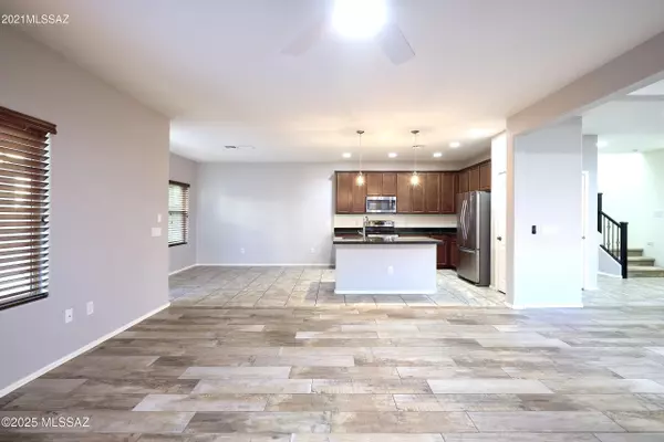 8743 N Norway Spruce Road, Tucson, AZ 85743