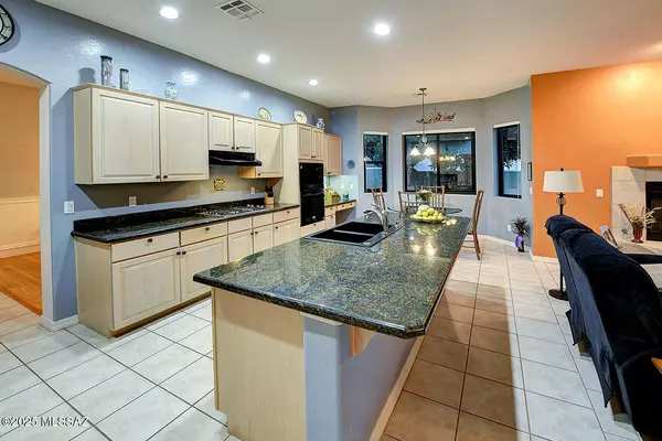 Tucson, AZ 85737,108 Silverstone Place