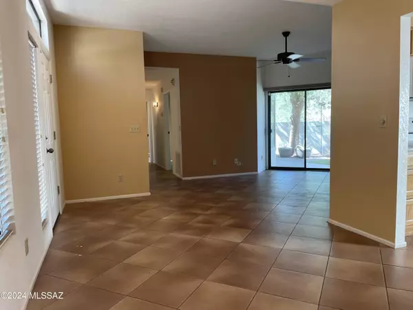 Tucson, AZ 85750,5573 N Crystal Mist Place