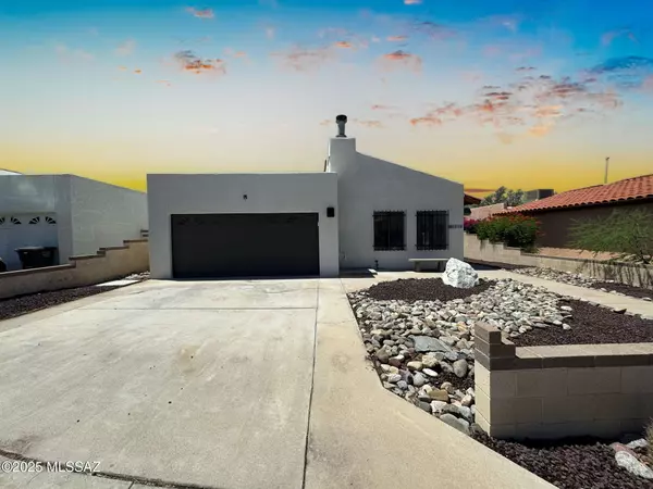 Tucson, AZ 85710,9214 E Calle Maria