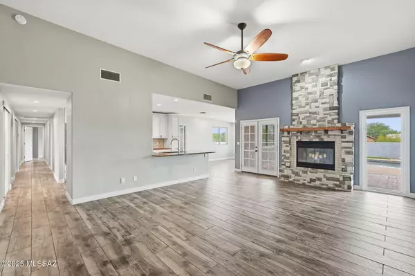 Tucson, AZ 85743,6938 W Calla Drive