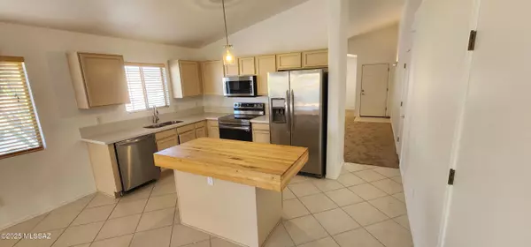 Tucson, AZ 85743,6960 W Avondale Place