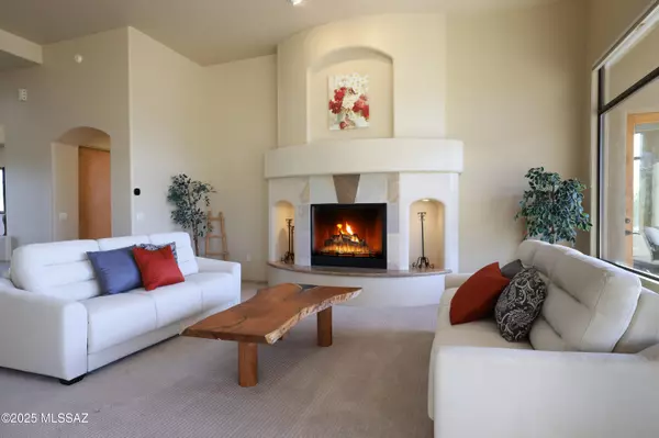 Tucson, AZ 85750,7541 E Crested Saguaro Place