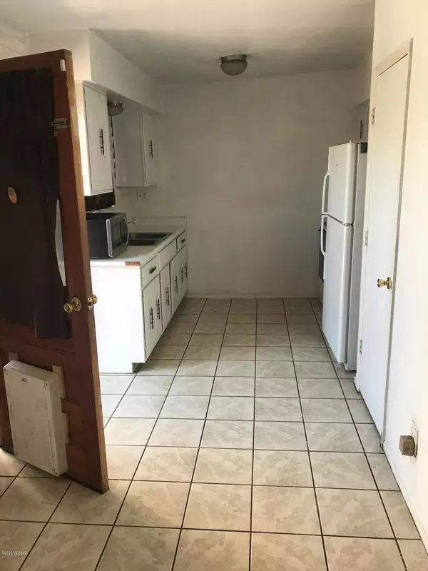 Tucson, AZ 85757,120 W Teton Street