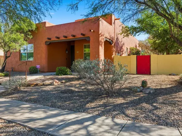 10380 E Roylstons Lane, Tucson, AZ 85747