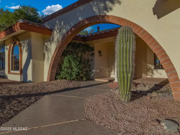 Oro Valley, AZ 85755,14660 N Flagstone Drive