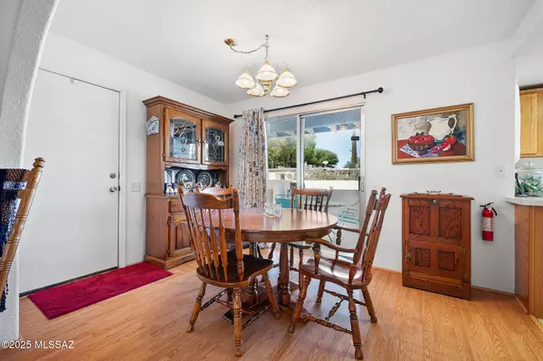 Green Valley, AZ 85614,57 E Santa Belia