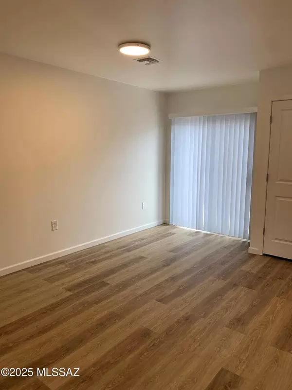 Tucson, AZ 85710,2358 S Clovis Place