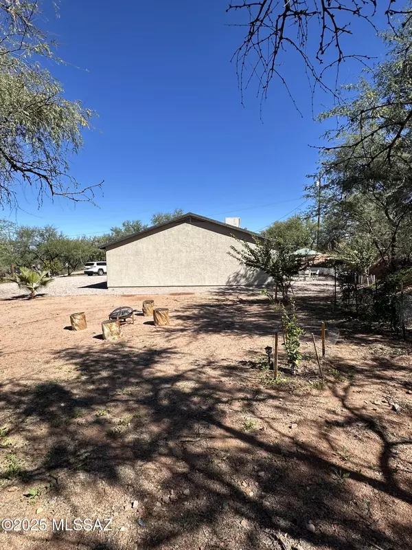 Rio Rico, AZ 85648,895 Calle Alabastro