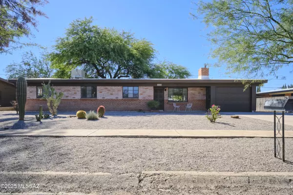 Tucson, AZ 85711,6002 E Eli Street