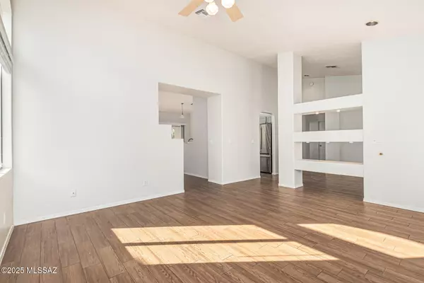 Tucson, AZ 85743,9041 N Shadow Rock Drive