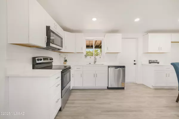 Tucson, AZ 85711,5202 E 24th Street