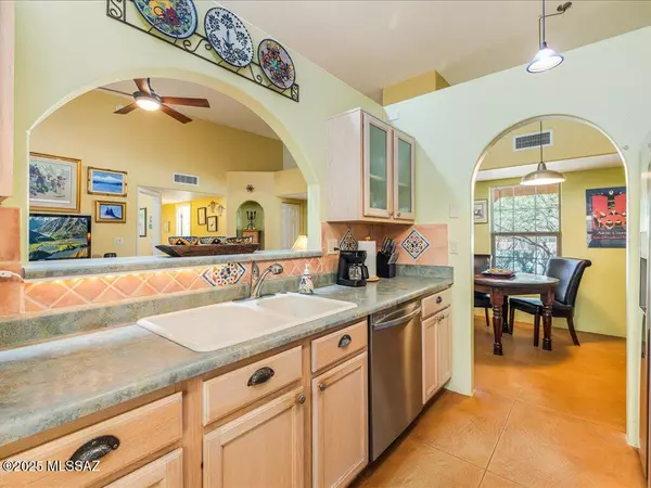 Tucson, AZ 85747,5160 S Thunder Sky Way