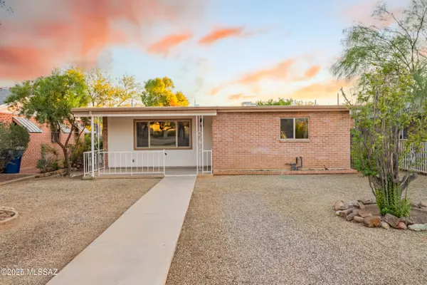 2636 E 5th Street, Tucson, AZ 85716