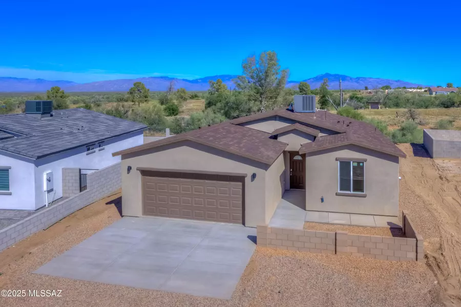 125 S Montgomery Avenue, Corona De Tucson, AZ 85641