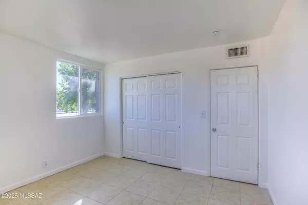 Tucson, AZ 85713,1601 W Circle A Drive