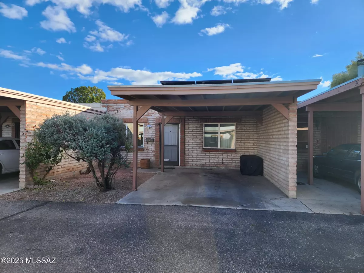 Tucson, AZ 85712,3960 E Flower Street #APT 36