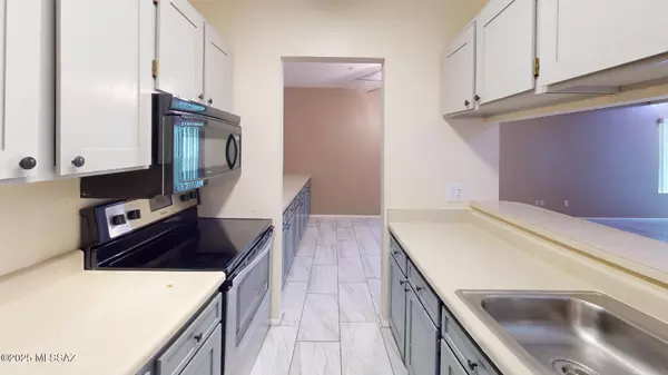 Tucson, AZ 85710,8080 E Speedway Boulevard #402