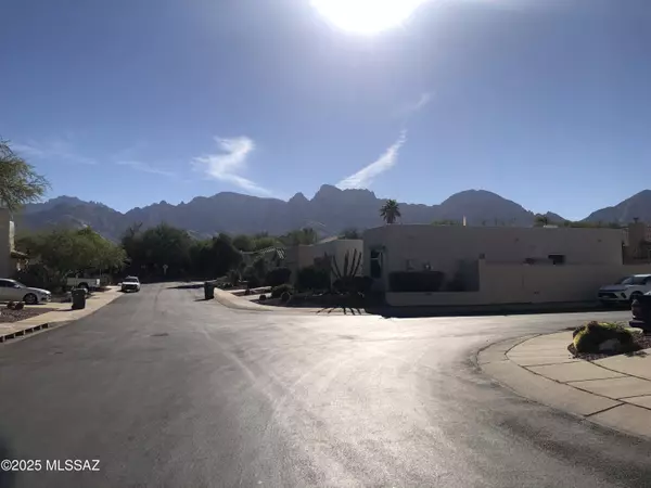 Tucson, AZ 85737,11986 N Labyrinth Drive