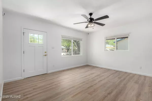 Tucson, AZ 85716,2549 E Sylvia StreetNE