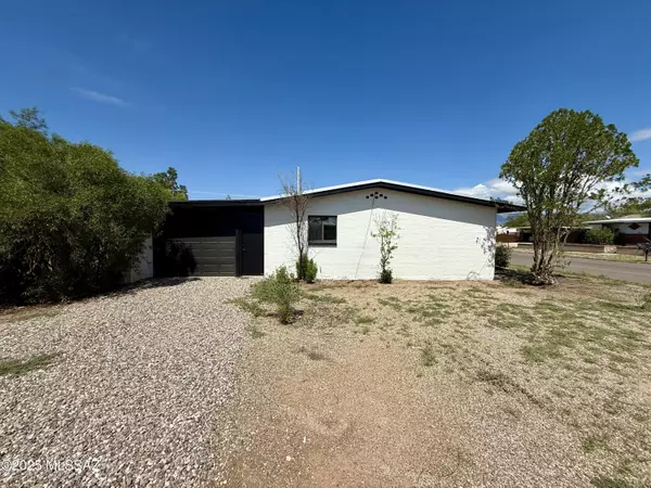 Tucson, AZ 85719,1715 N Highland Avenue