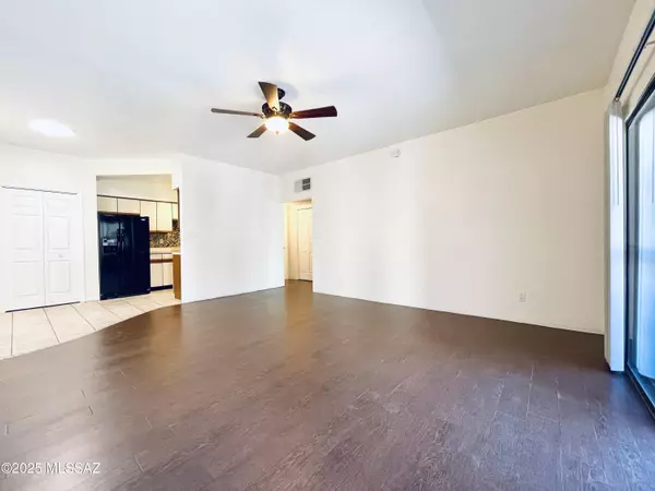 Tucson, AZ 85718,5500 N Valley View Road #129