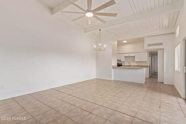 2525 N Alvernon Way #E6, Tucson, AZ 85712