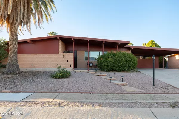 8320 E Shiloh Street, Tucson, AZ 85710