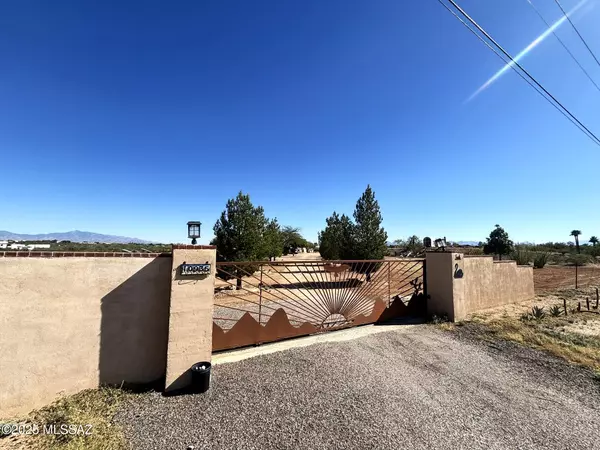 10935 S Swan Road, Tucson, AZ 85756