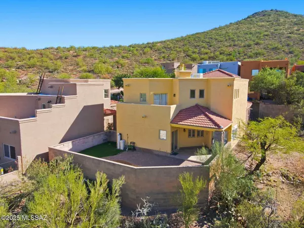 Tucson, AZ 85745,508 S Stephanie Loop