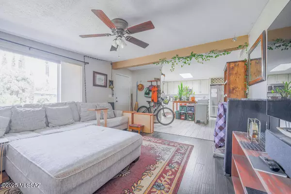 Tucson, AZ 85710,7330 E 32nd Street