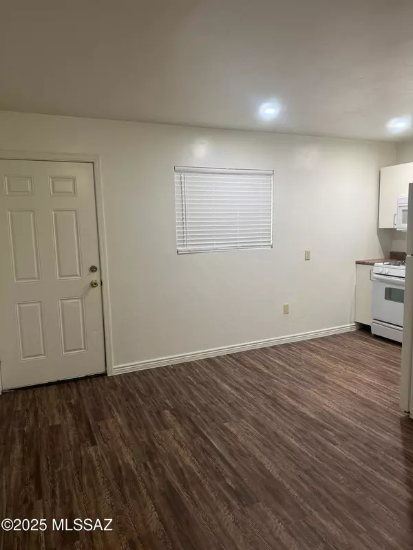 Tucson, AZ 85716,770 N Dodge Boulevard #22