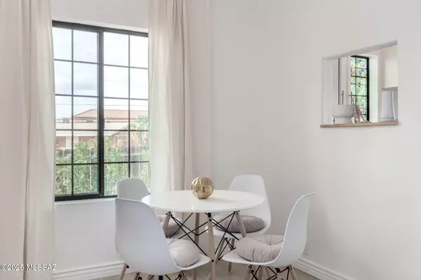 Tucson, AZ 85705,403 E Elm Street