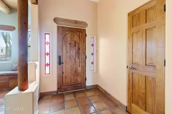 Corona De Tucson, AZ 85641,227 S Montgomery Avenue