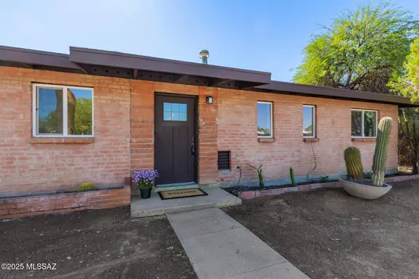 Tucson, AZ 85711,5632 E Cooper Street