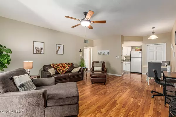 Tucson, AZ 85718,5500 N Valley View Road #218