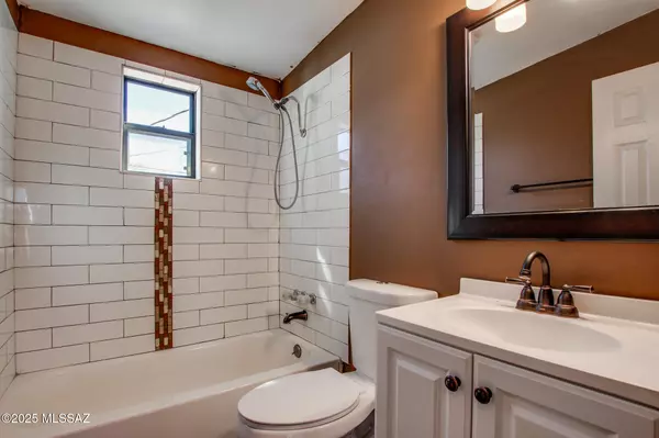 Tucson, AZ 85705,4114 N Lange Avenue