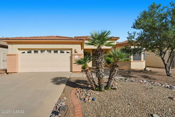 88 N Cedar Crest Drive, Green Valley, AZ 85614