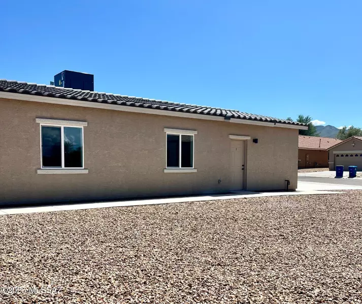 88 W James L Sullivan Street #1, Corona De Tucson, AZ 85641