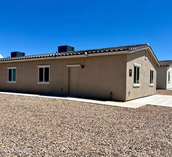 Corona De Tucson, AZ 85641,88 W James L Sullivan Street #1